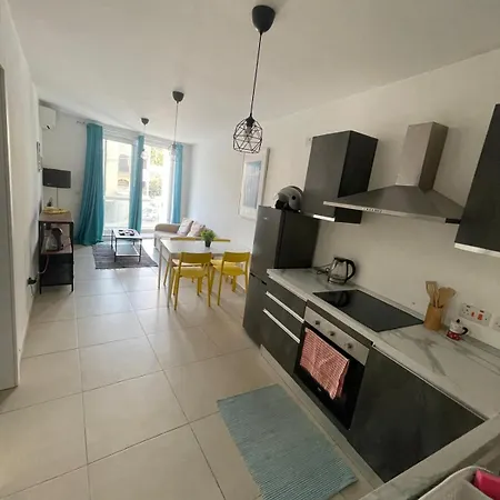 Modern In Central St Julians